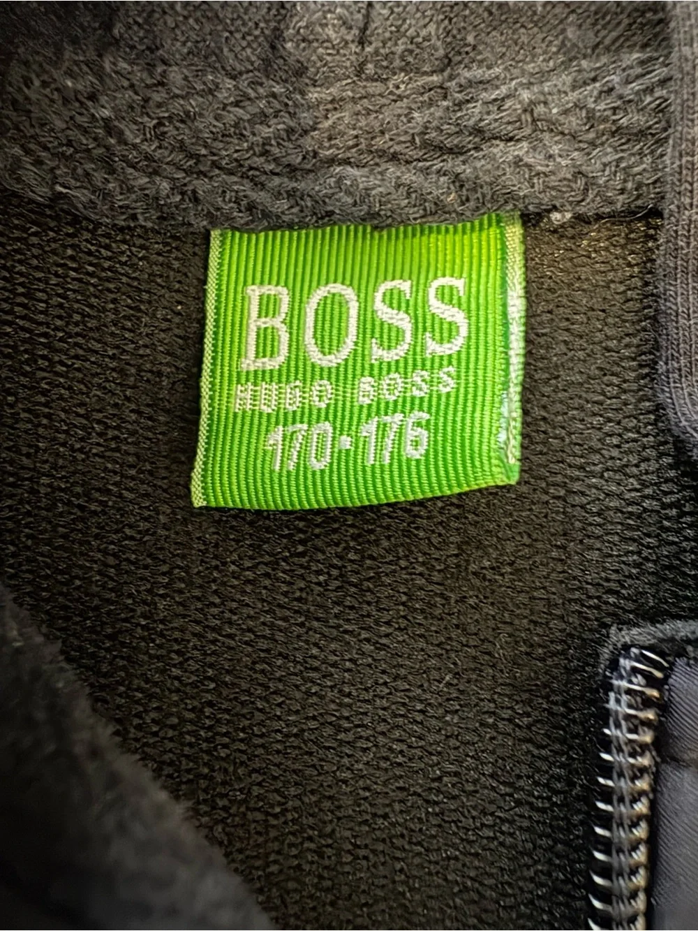 Hugo Boss full zip hooded jacket. Size XL youth.